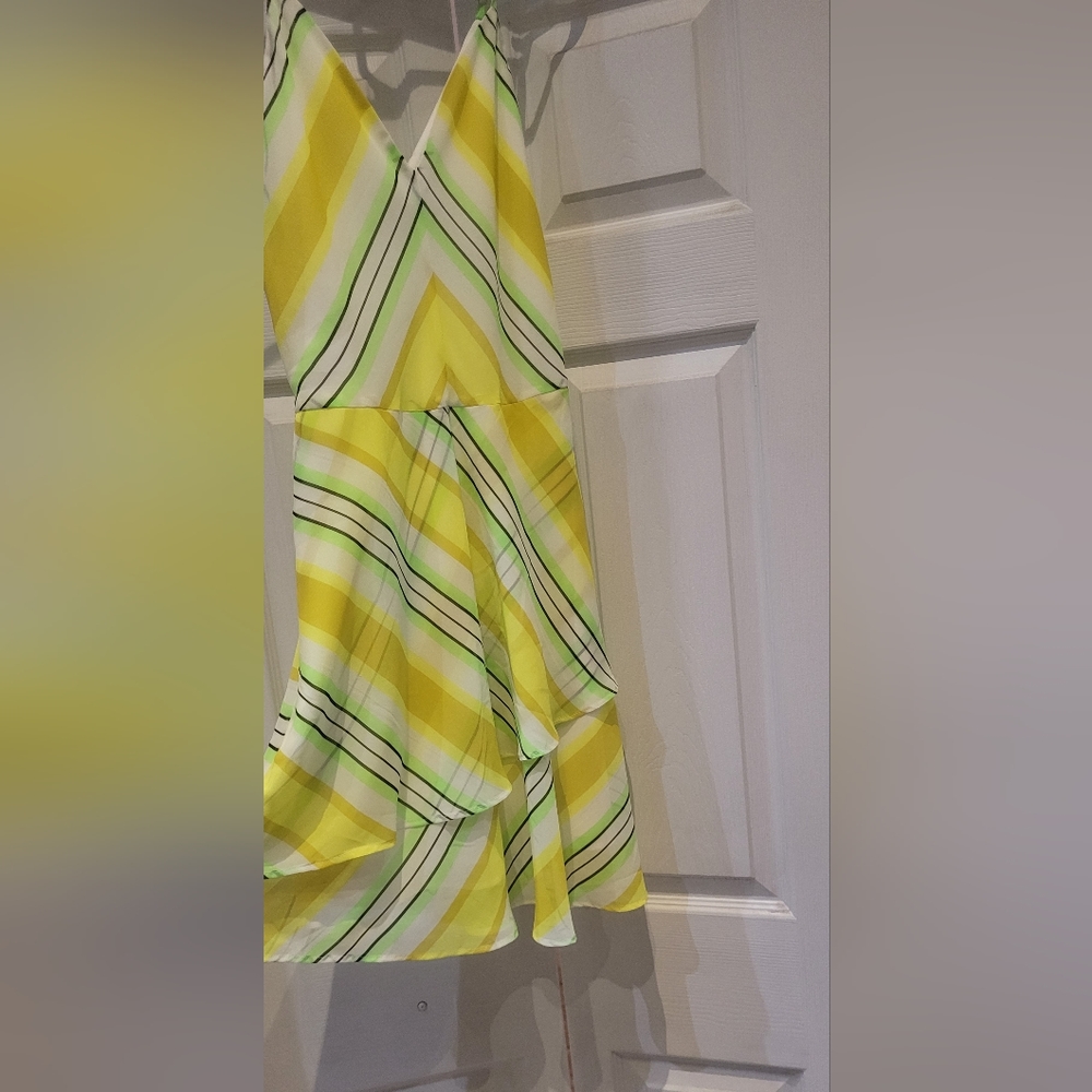 Yellow/green dress